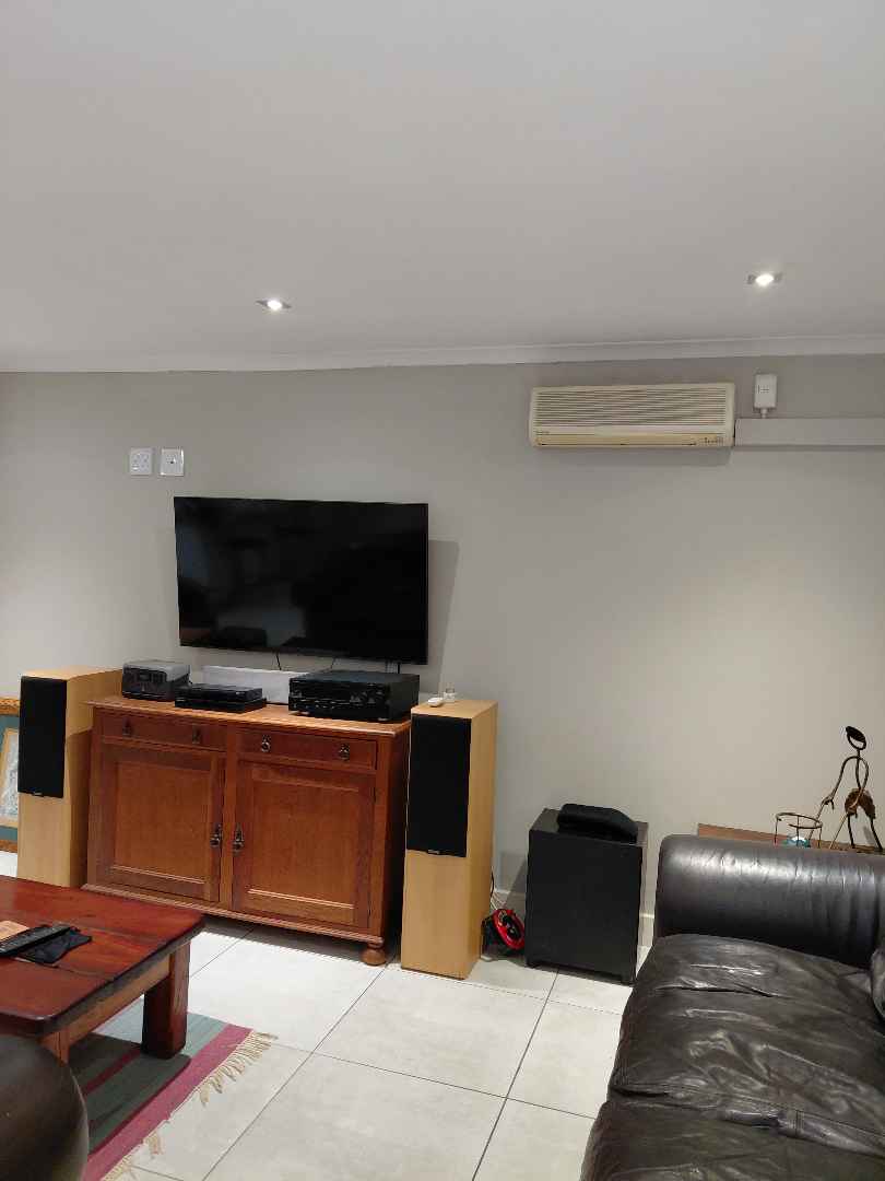 To Let 4 Bedroom Property for Rent in Welgelegen Western Cape